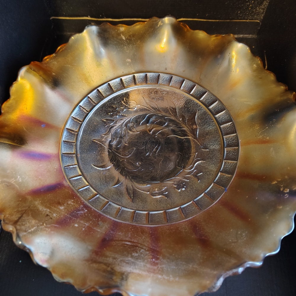 Elegant Gold and Purple Decorative Plate